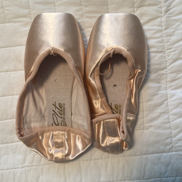 Grishko Elite Pointe Shoe - Picture 3 of 6